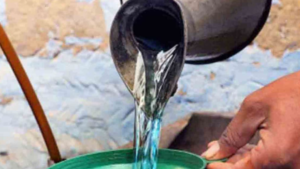 LPG की कमी से बढ़ी केरोसिन की मांग, घरों में फिर हुई वापसी